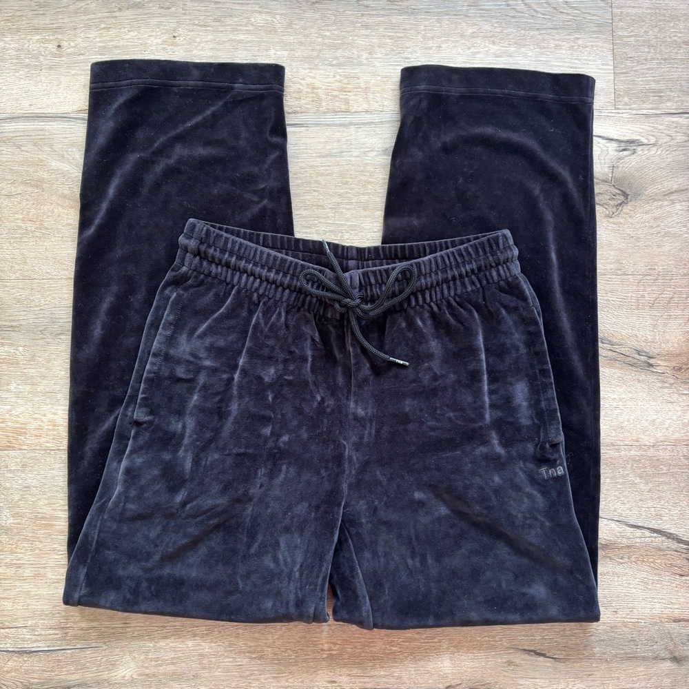 Aritzia TNA Velour Relaxed Pants
